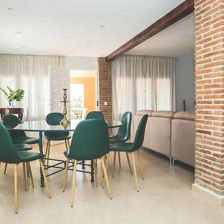 Pitas Villa
